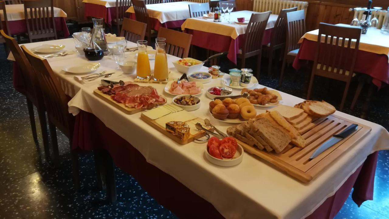 Hotel La Ribera ริเบราเดการ์ดอส ภายนอก รูปภาพ